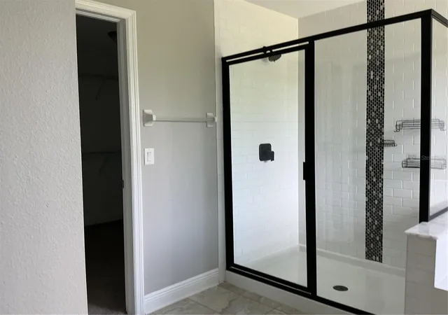 4th image of 19457 Redwood Point Dr, Tampa, FL 33647 | MLS# O6405067
