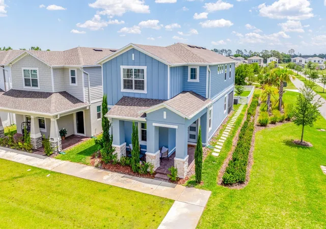 Homes for sale in Debary, FL | 640 Dogfish Ln, Debary, FL 32713 | MLS# O6405072