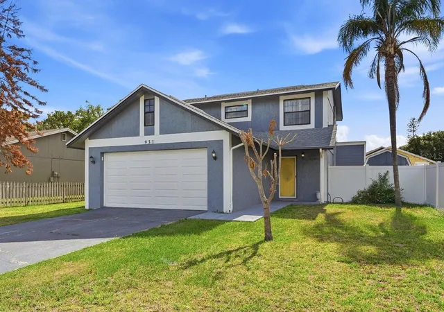 2nd image of 931 Whisper Lake Dr, Winter Haven, FL 33880 | MLS# O6405074