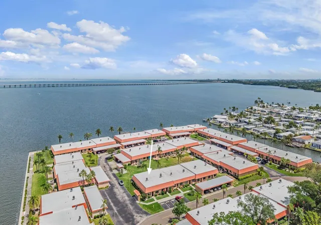 2nd image of 19029 Us Hwy 19 N #27A, Clearwater, FL 33764 | MLS# TB8505436