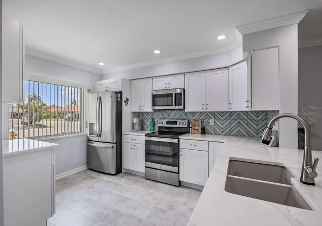 5th image of 19029 US Hwy 19 N #27A, Clearwater, FL 33764 | MLS# TB8505436