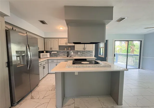 3rd image of 100 Kingbird Cir #1, Daytona Beach, FL 32119 | MLS# V4948914