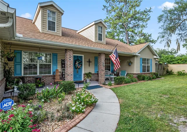 Photo 1 of Single family home for sale at 275 Se 34th Place, Ocala, FL 34471 | MLS# OM724126 | Listing updated on 2026-06-27