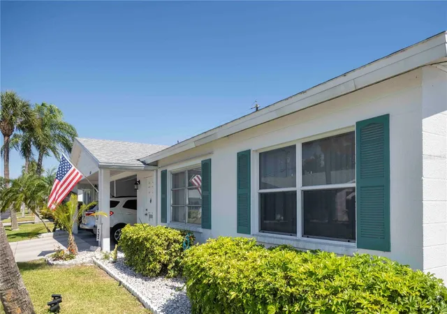 2nd image of 6024 Coral Wy, Bradenton, FL 34207 | MLS# A4692630