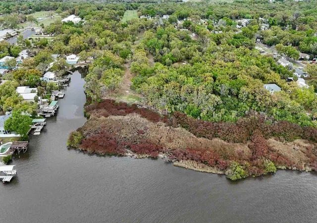 2nd image of 7013 & 7015 Riverview Dr, Riverview, FL 33578 | MLS# TB8505465