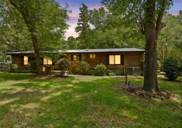 Photo 2 of Manufactured home for sale at 27137 Lambeth Rd, Brooksville, FL 34602 | MLS# W7885492 | Listing updated on 2026-06-24