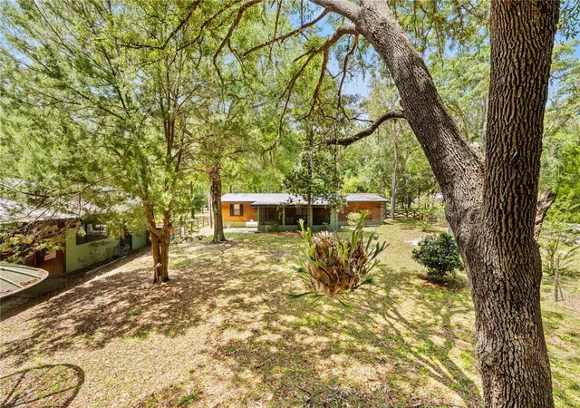 Photo 4 of Manufactured home for sale at 27137 Lambeth Rd, Brooksville, FL 34602 | MLS# W7885492 | Listing updated on 2026-06-24