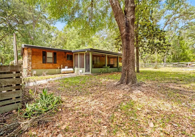 Photo 5 of Manufactured home for sale at 27137 Lambeth Rd, Brooksville, FL 34602 | MLS# W7885492 | Listing updated on 2026-06-24