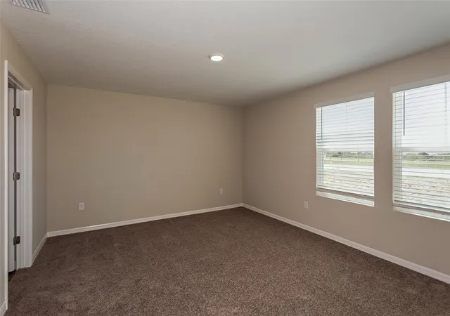 4th image of 35447 Arbor Retreat Dr, Dade City, FL 33525 | MLS# TB8505485