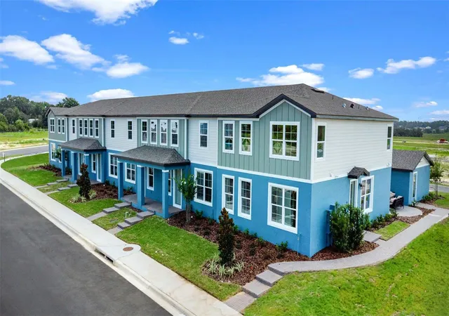 2nd image of 632 Emerald Grove Dr, Apopka, FL 32703 | MLS# W7885494