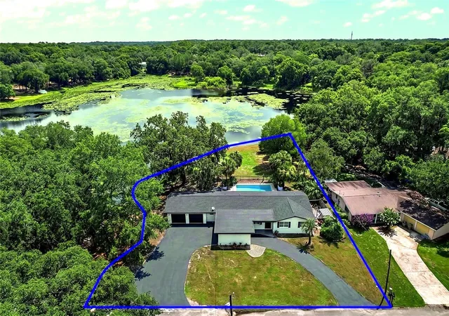 41st image of 36245 E Spring Lake Blvd, Fruitland Park, FL 34731 | MLS# O6405141