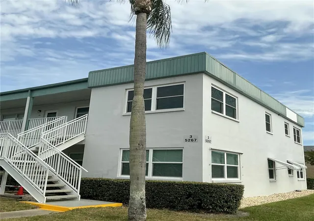Photo 17 of Condo for sale at 5267 81st Street N #26, Saint Petersburg, FL 33709 | MLS# TB8505524 | Listing updated on 2026-09-13