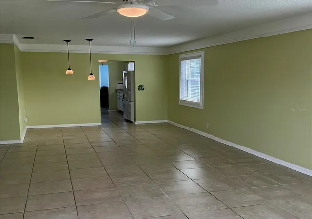 Listing Photo 4 - Condo for sale in building located at 5267 81St St N, St. Petersburg, FL 33709 - Unit #26