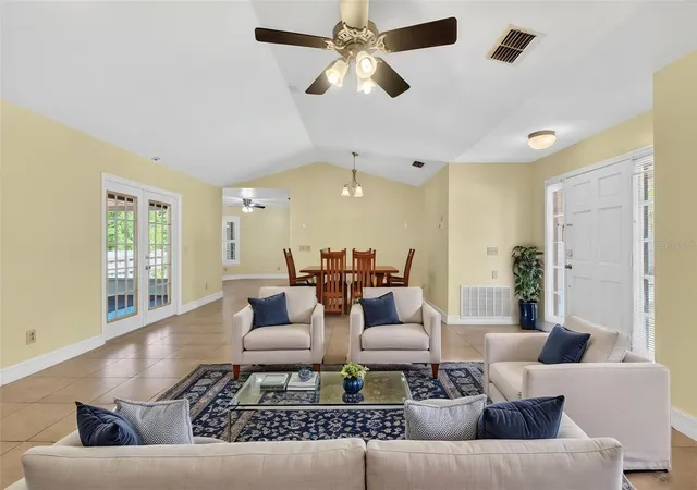 Photo 4 of Single family home for sale at 3633 Jericho Dr, Casselberry, FL 32707 | MLS# O6405169 | Listing updated on 2026-10-08