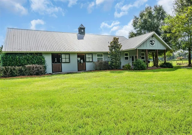 Photo 3 of House for sale at 6155 NW 145th Avenue Rd, Morriston, FL 32668 | MLS# OM724143 | Listing updated on 2026-10-10