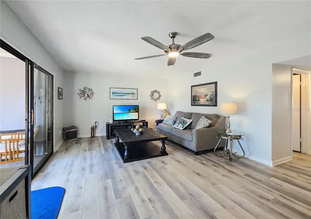 5th image of 646 Midway Dr, OCALA, FL 34472