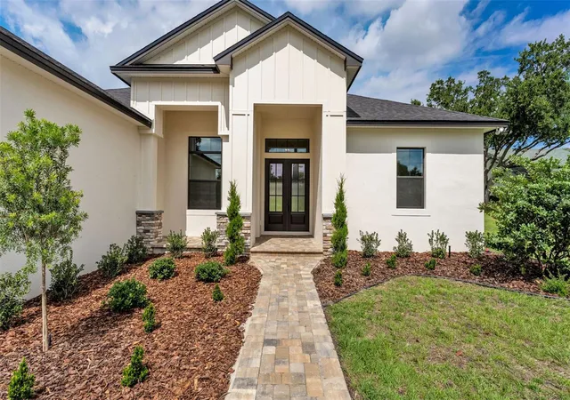 Photo 4 of Single family home for sale at 6827 Lakeland Highlands Rd, Lakeland, FL 33813 | MLS# L4961663 | Listing updated on 2026-10-20