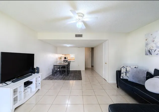 Homes for sale in Orlando, FL | 4267 S Semoran Blvd #11, Orlando, FL 32822 | MLS# O6405203