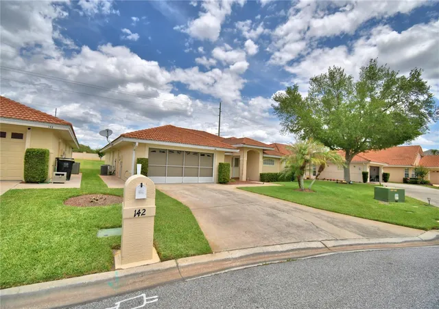2nd image of 142 Morning Glory Cir, Winter Haven, FL 33884 | MLS# P4938643