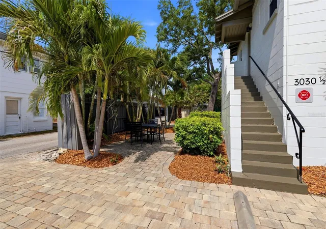 5th image of 3030 5Th St N, Saint Petersburg, FL 33704 | MLS# TB8505576