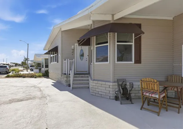 Photo 3 of Manufactured home for sale at 2108 Illinois Ave, Bradenton, FL 34207 | MLS# A4692673 | Listing updated on 2026-08-07