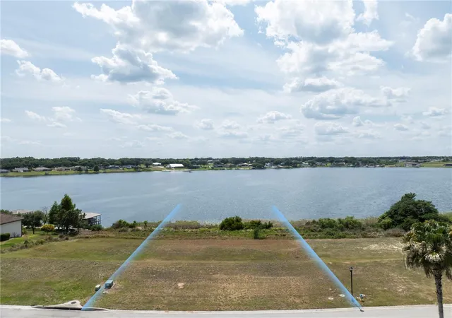 Homes for sale in Auburndale, FL | 4253 Juliana Lake Dr, Auburndale, FL 33823 | MLS# O6405230