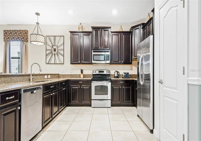 4th image of 9026 Shadow Mountain St, Davenport, FL 33896 | MLS# O6405241