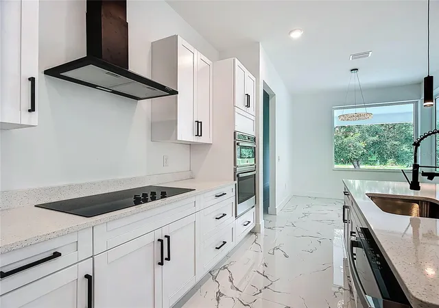 Photo 3 of Single family home for sale at 2105 Dorman Rock Pl, Plant City, FL 33565 | MLS# TB8505588 | Listing updated on 2026-10-09