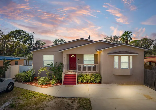 Photo 3 of Single family home for sale at 4704 Town N Country Blvd, Tampa, FL 33615 | MLS# TB8505599 | Listing updated on 2026-10-06