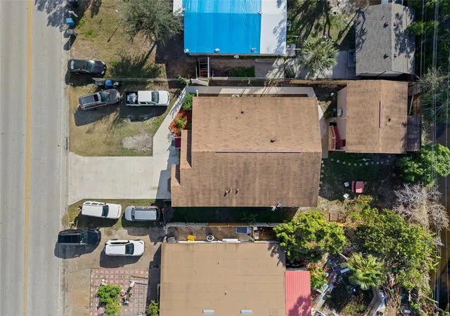 Photo 4 of Single family home for sale at 4704 Town N Country Blvd, Tampa, FL 33615 | MLS# TB8505599 | Listing updated on 2026-10-06
