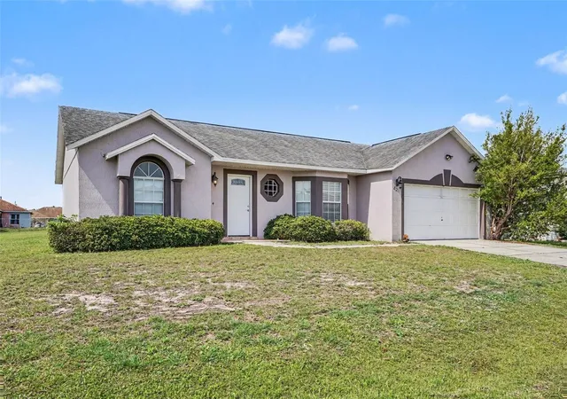 Photo 1 of Single family home for sale at 821 Jarnac Dr, Kissimmee, FL 34759 | MLS# O6405260 | Listing updated on 2026-10-15