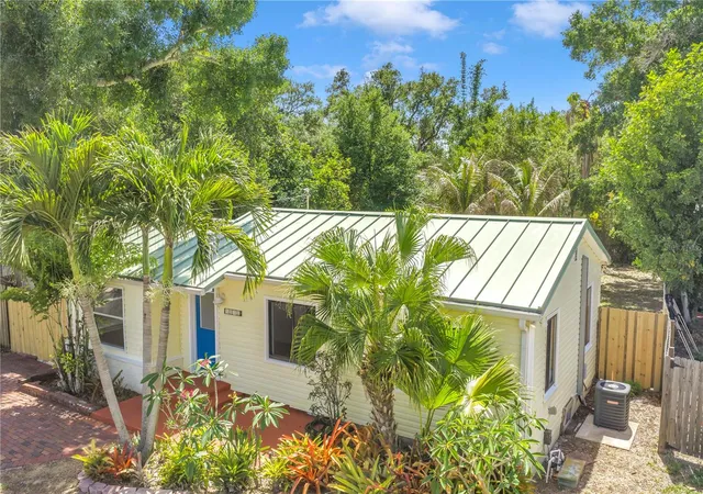 Homes for sale in St Petersburg, FL | 5032 19Th St N, St Petersburg, FL 33714 | MLS# TB8505659
