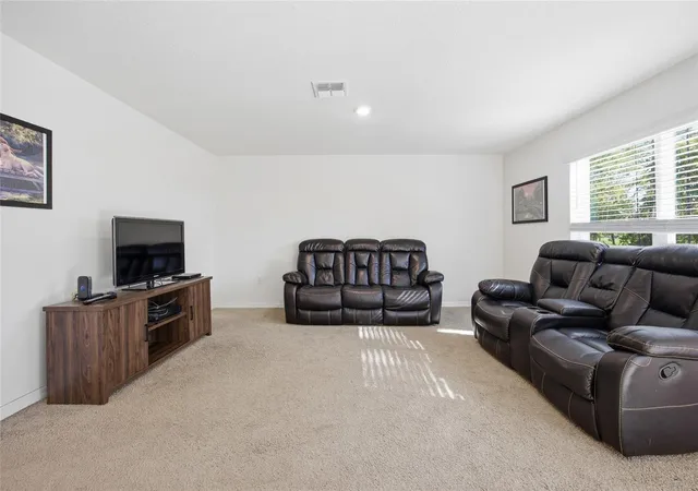 Photo 2 of Single family home for sale at 273 Hickory Crse Radl, Ocala, FL 34472 | MLS# OM724159 | Listing updated on 2026-08-11