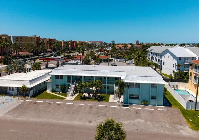 4th image of 10 164Th Ave, Redington Beach, FL 33708