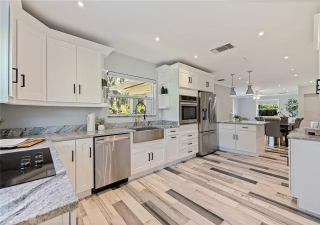 Photo 3 of Single family home for sale at 3712 Foster Hl Dr N, Saint Petersburg, FL 33704 | MLS# TB8505672 | Listing updated on 2026-10-21