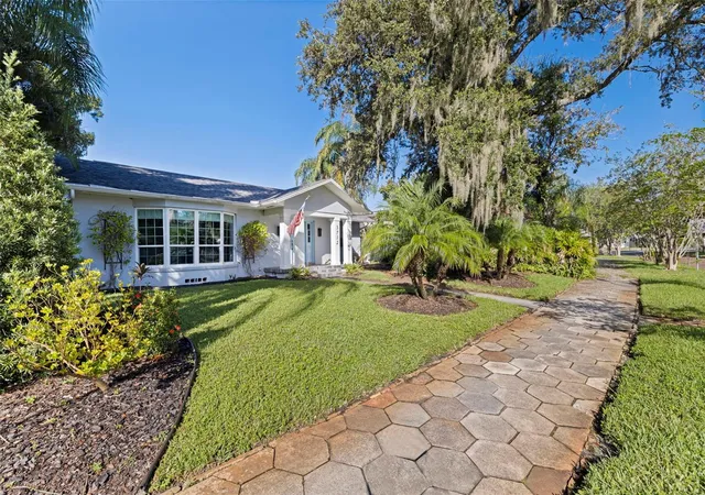 Single family home for sale at 3712 Foster Hl Dr N, Saint Petersburg, FL 33704 | MLS# TB8505672