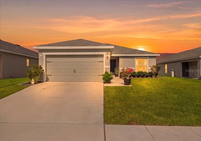 Homes for sale in Lakeland, FL | 3894 Willow Ridge Dr, Lakeland, FL 33810 | MLS# P4938644