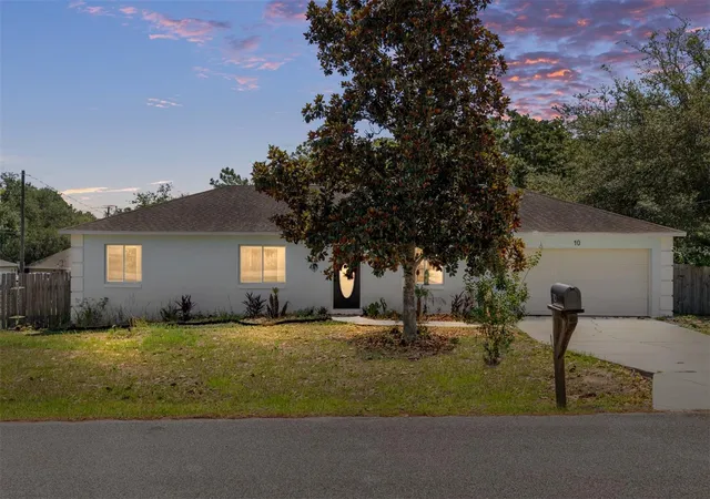 Photo 1 of Single family home for sale at 10 Pecan Radl Tr, Ocala, FL 34472 | MLS# G5111984 | Listing updated on 2026-09-23