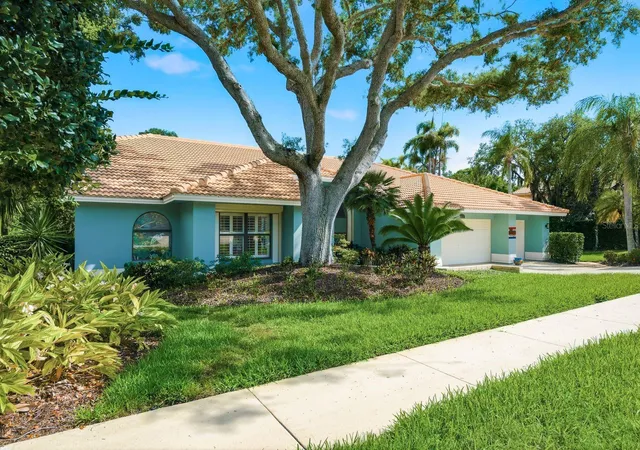 3rd image of 3930 Tarian Ct, Palm Harbor, FL 34684 | MLS# TB8505689