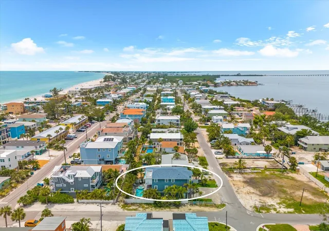 4th image of 2300 Avenue B, Bradenton Beach, FL 34217 | MLS# A4692706