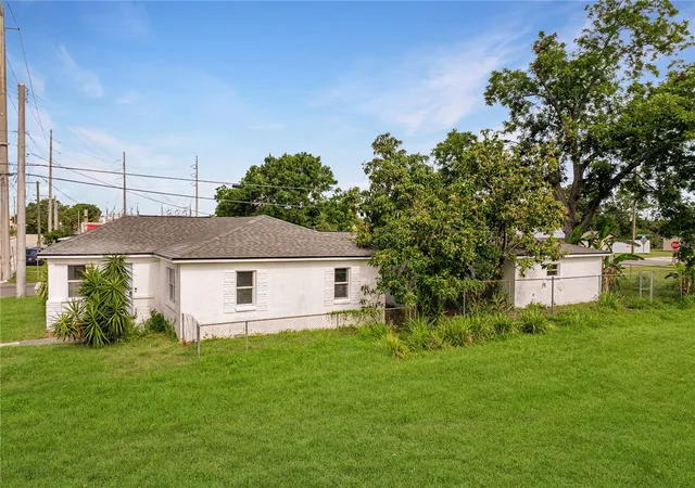 Photo 1 of Single family home for sale at 602 E Laura St, Plant City, FL 33563 | MLS# L4961681 | Listing updated on 2026-07-19