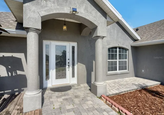 Homes for sale in Tavares, FL | 4460 Marsh Harbor Dr, Tavares, FL 32778 | MLS# O6405350