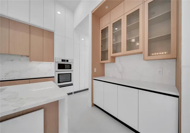 5th image of 1114 Sw 8Th Pl, Cape Coral, FL 33991 | MLS# TB8505757