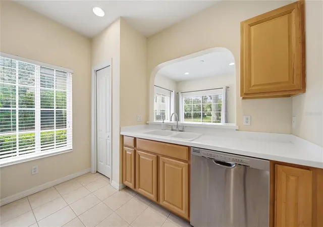 5th image of 335 Cape Harbour Loop, BRADENTON, FL 34212