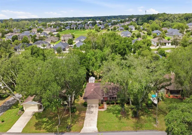 3rd image of 2360 Dartmouth Rd, Deland, FL 32724 | MLS# V4948926