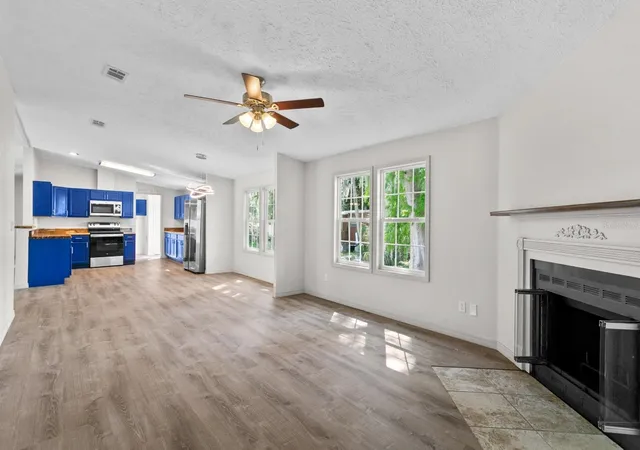 Photo 3 of Manufactured home for sale at 4793 Sunset Rd, Saint Cloud, FL 34771 | MLS# S5149350 | Listing updated on 2026-05-08
