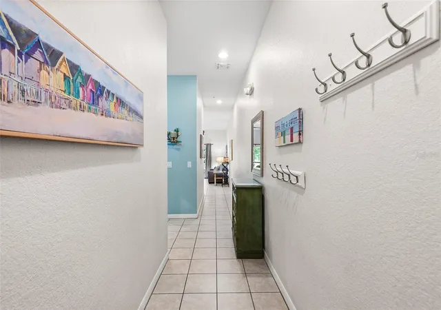 3rd image of 402 Lucaya Loop, Davenport, FL 33897 | MLS# P4938649