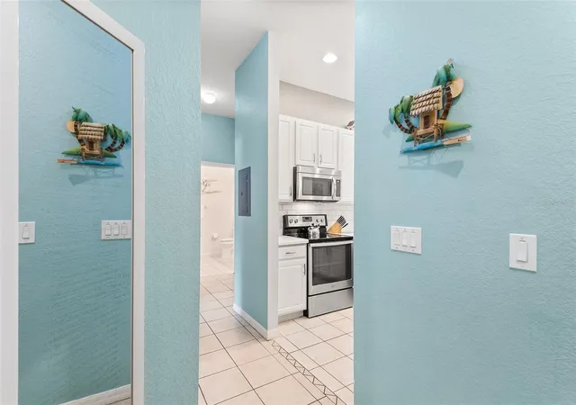 4th image of 402 Lucaya Loop, Davenport, FL 33897 | MLS# P4938649