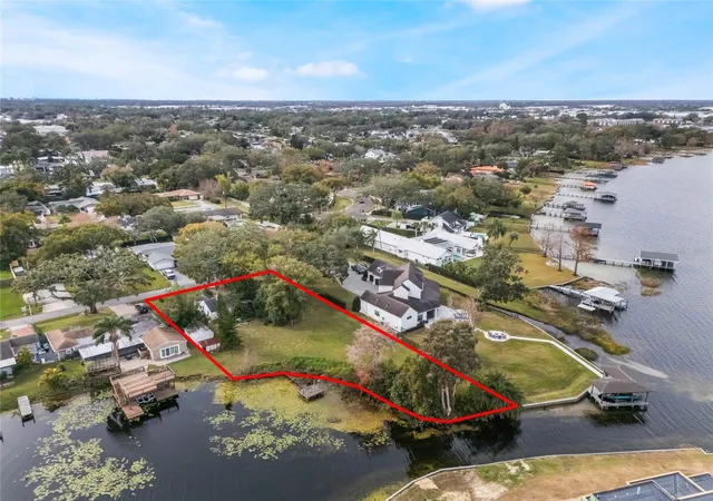 Photo 3 of Single family home for sale at 1113 Venetian Ave, Orlando, FL 32804 | MLS# G5112000 | Listing updated on 2026-08-26