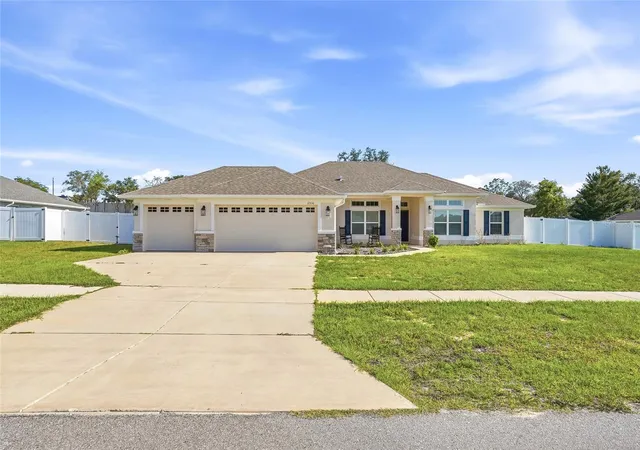 Photo 4 of Single family home for sale at 12536 Sunset Woods Dr, Spring Hill, FL 34609 | MLS# TB8505816 | Listing updated on 2026-09-02